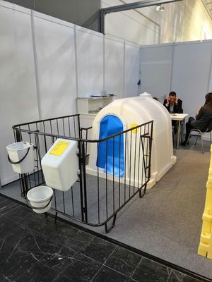 Niestandardowe formowanie rotacyjne Hdpe do produkcji bydła hodowlanego