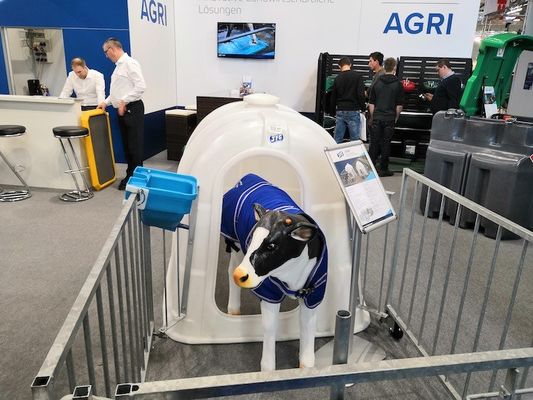 Niestandardowe formowanie rotacyjne Hdpe do produkcji bydła hodowlanego