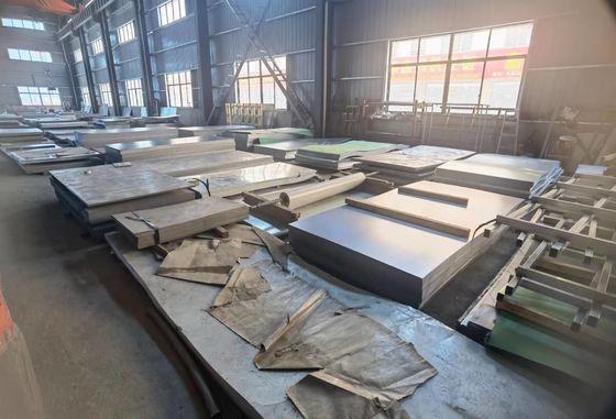Premier Cold Rolled Mild Steel Plate Długość 1000-6000mm Wytrzymałość na rozciąganie 400-600MPa